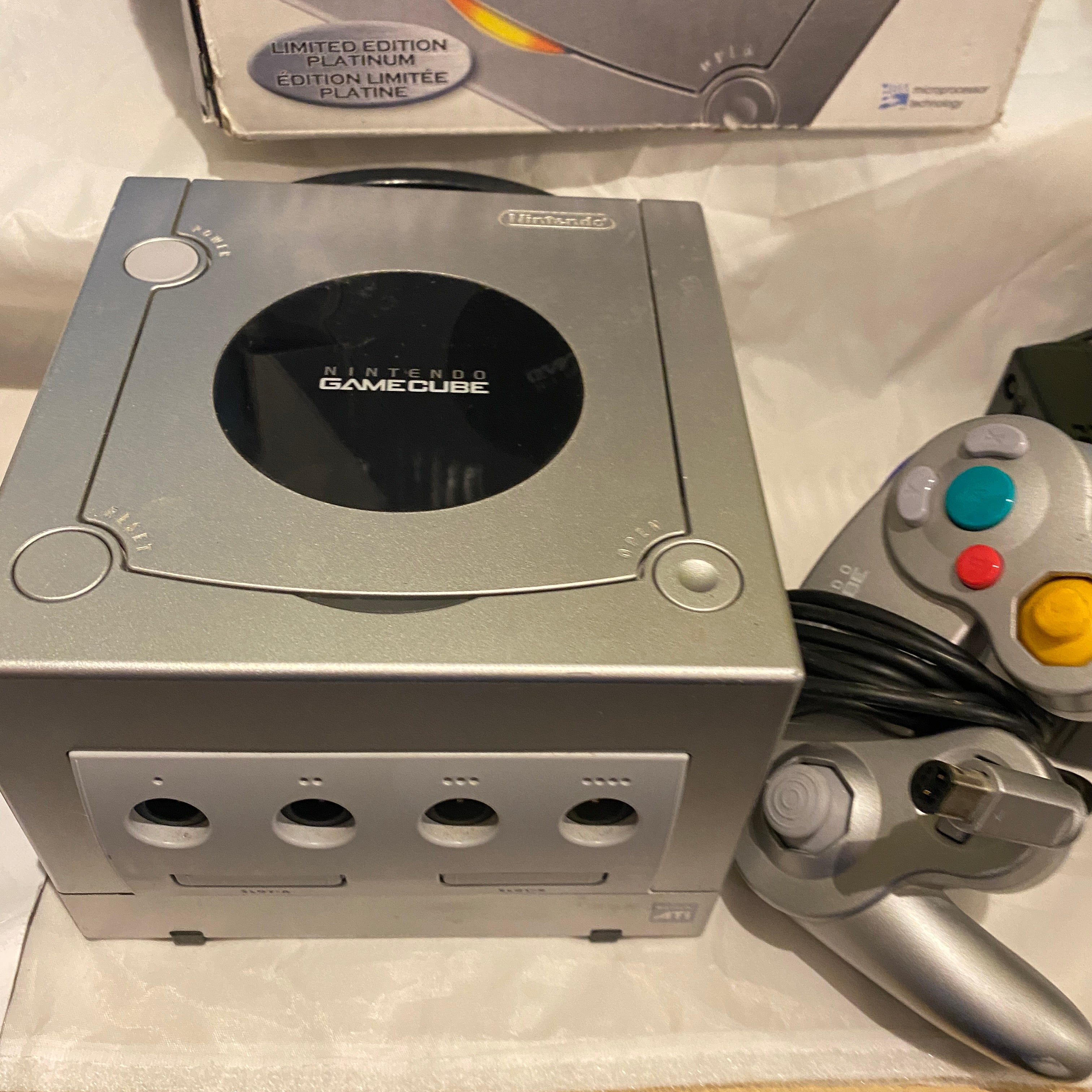 Buy Ntsc Platinum GameCube console boxed (north American) -@ 8BitBeyond Buy Ntsc Platinum GameCube console boxed (north American) -@ 8BitBeyond